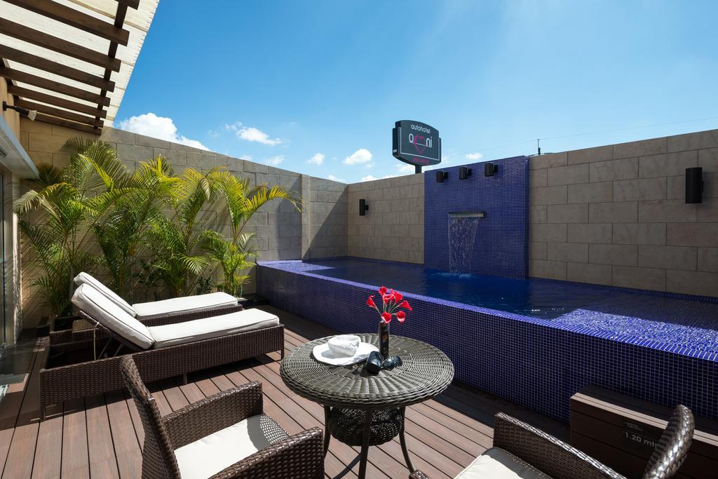 Omni Auto Hotel Guatemala City Room photo